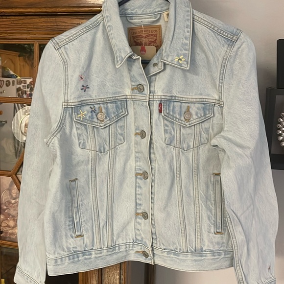 Levi’s Original Trucker Jacket Floral Size M NWT 🌸 - Picture 6 of 12